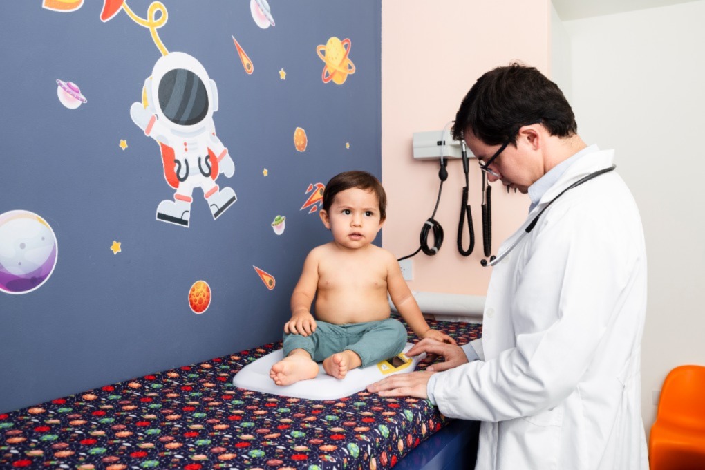 What is the role of a pediatrician in your new born's life? - Pranaam ...